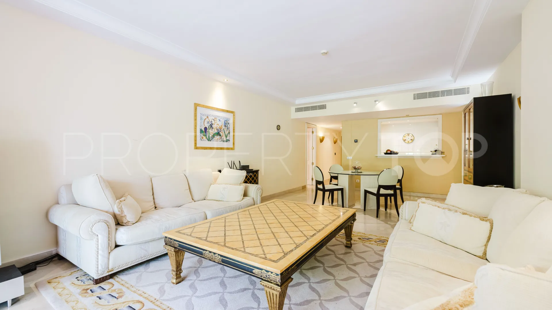 Se vende apartamento en Beach Side New Golden Mile
