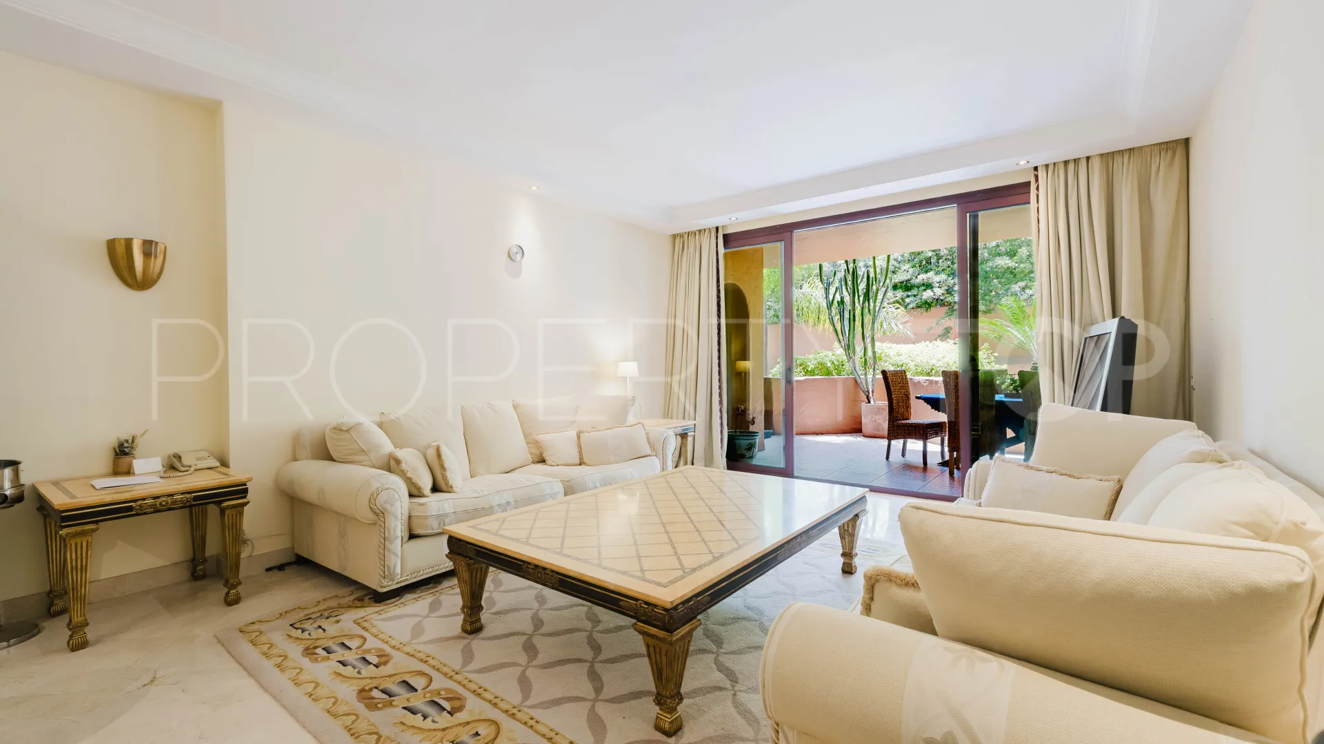 Se vende apartamento en Beach Side New Golden Mile