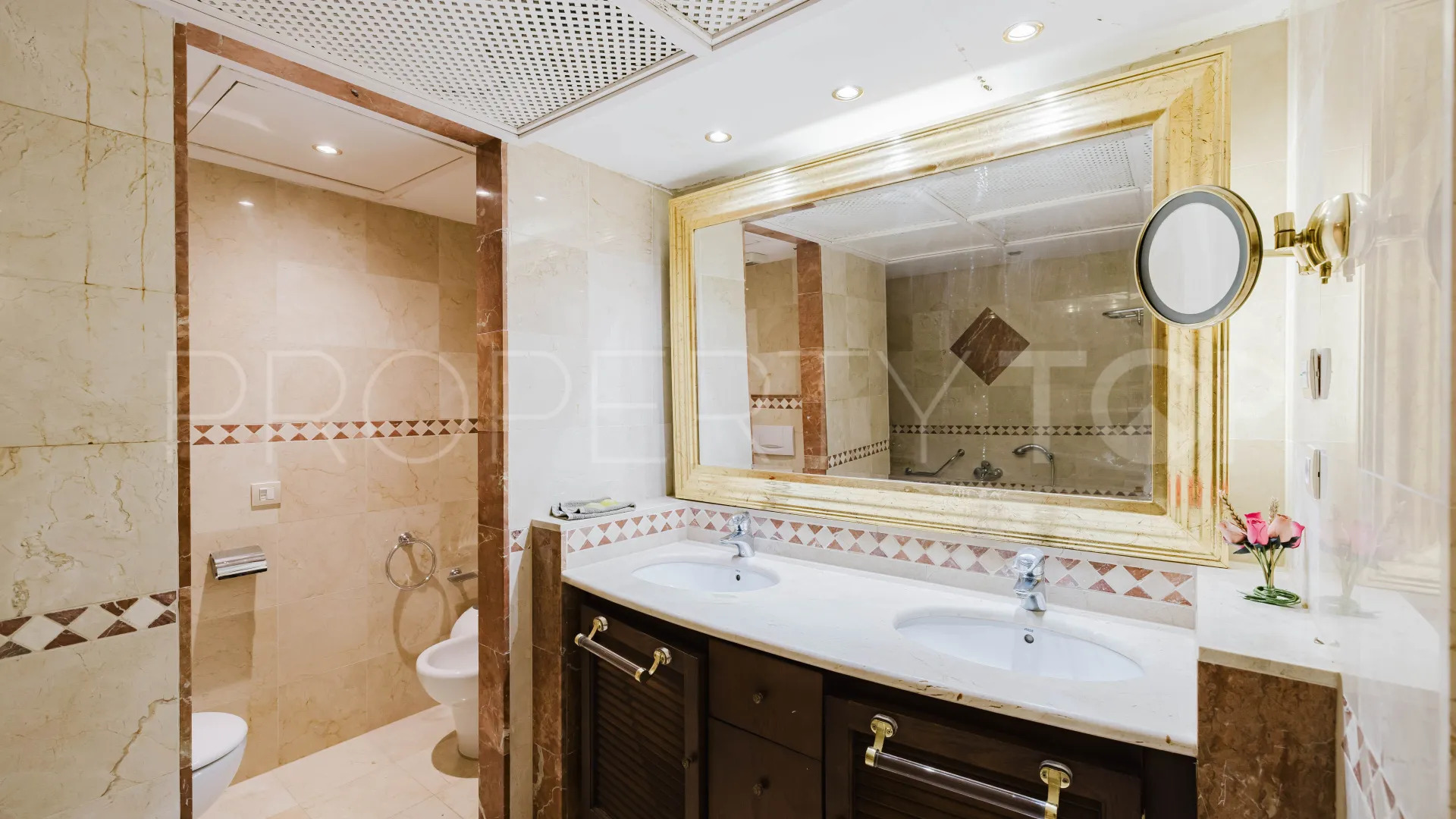 Se vende apartamento en Beach Side New Golden Mile