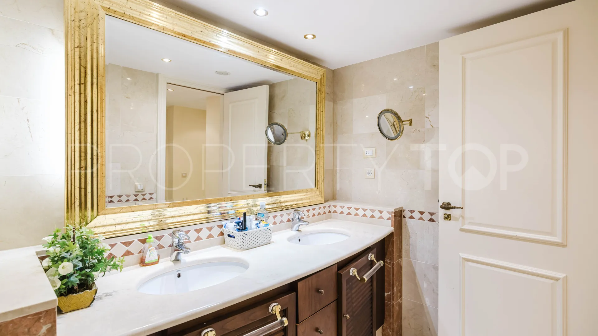 Se vende apartamento en Beach Side New Golden Mile