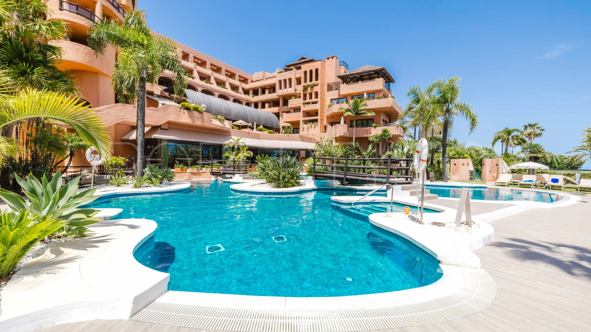 Se vende apartamento en Beach Side New Golden Mile