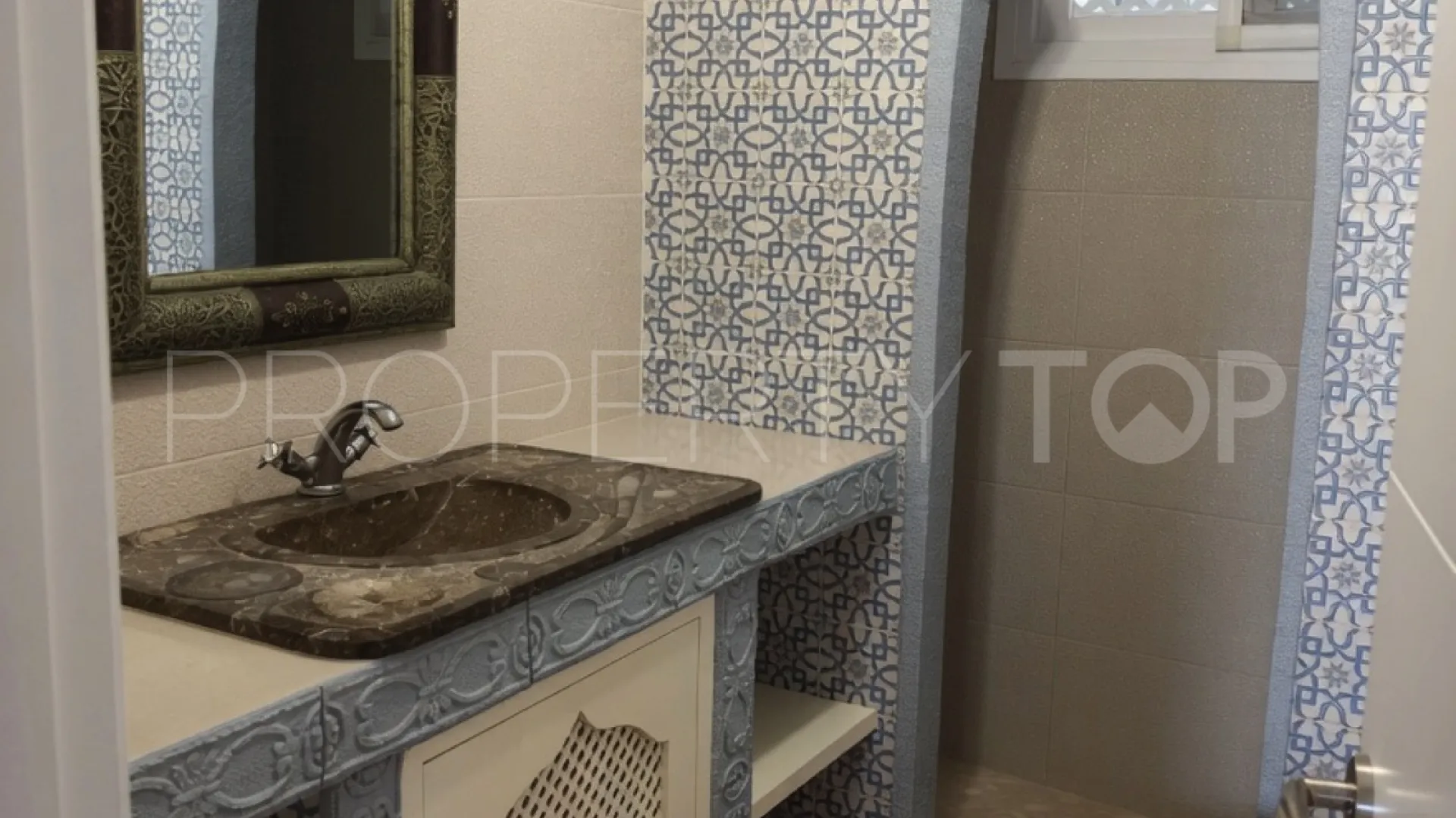 Torreguadiaro apartment for sale