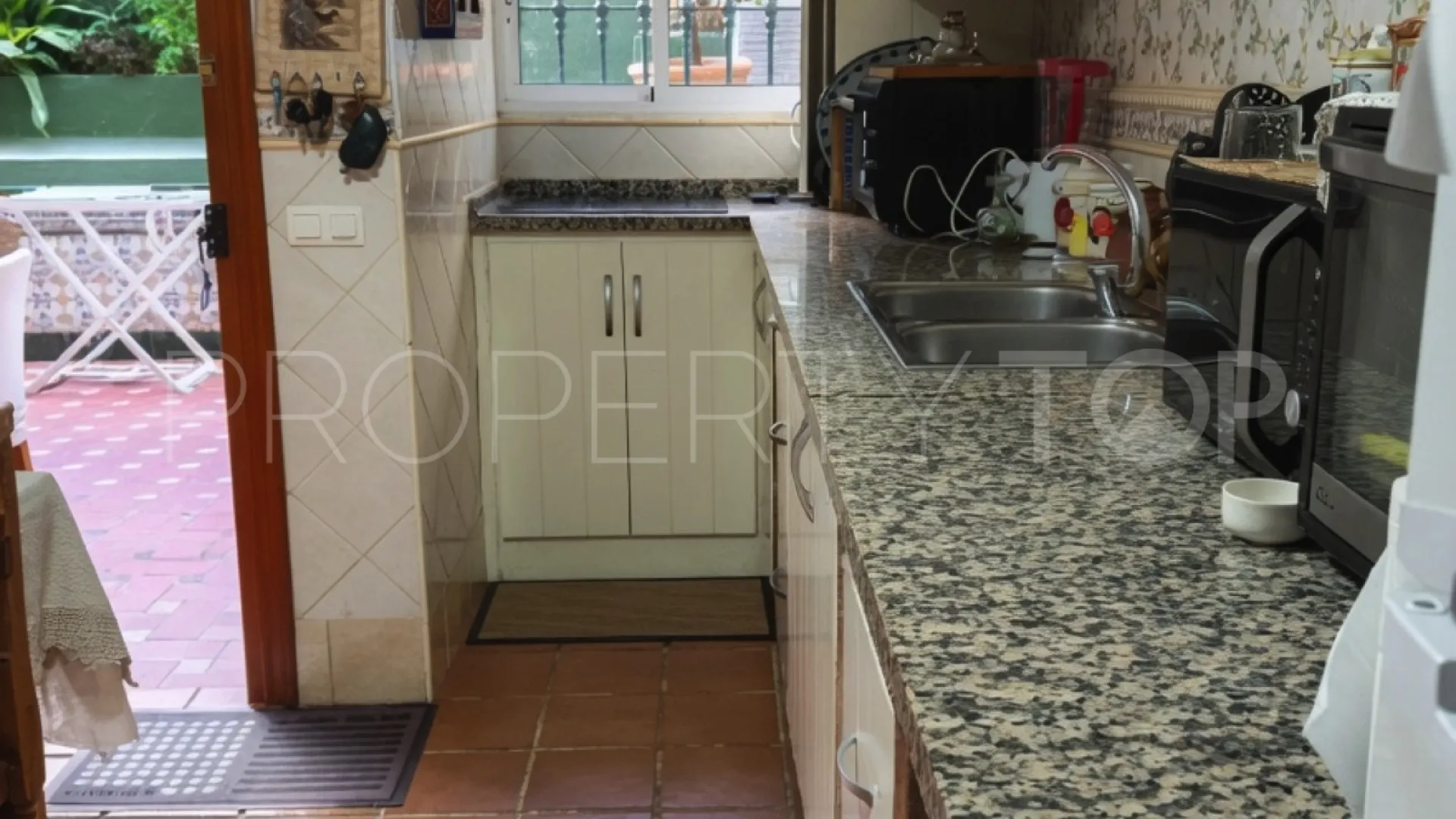 Torreguadiaro apartment for sale