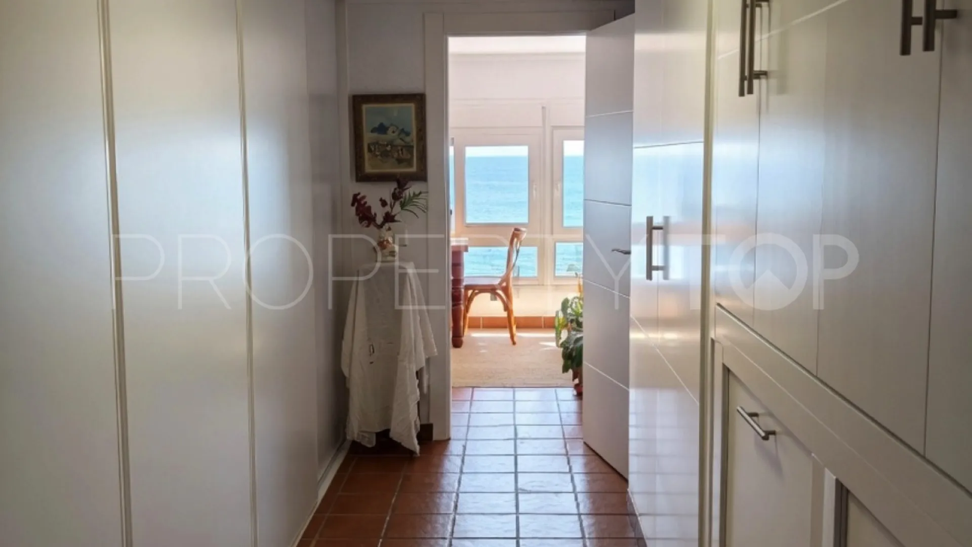 Torreguadiaro apartment for sale