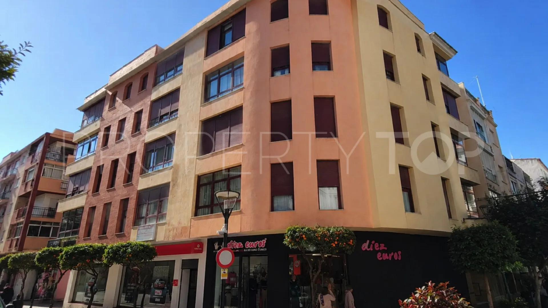 Apartment for sale in Estepona Centre