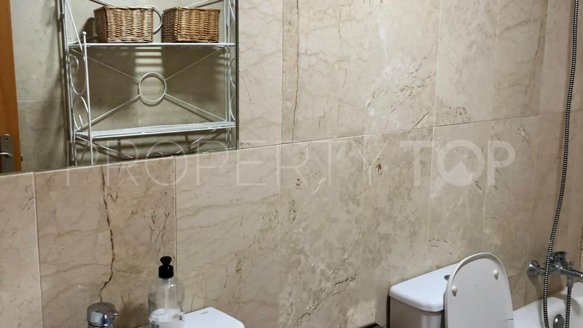 Apartment for sale in Estepona Centre