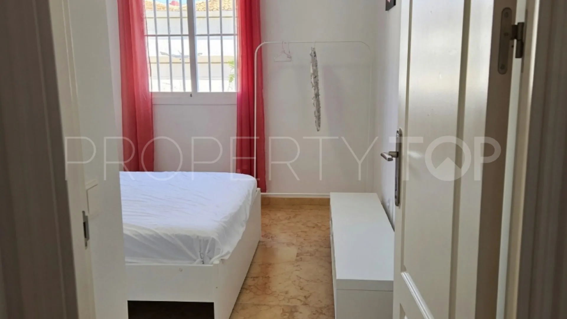 For sale Alcorrín ground floor apartment with 2 bedrooms