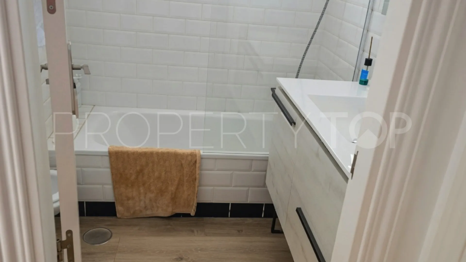 For sale Alcorrín ground floor apartment with 2 bedrooms