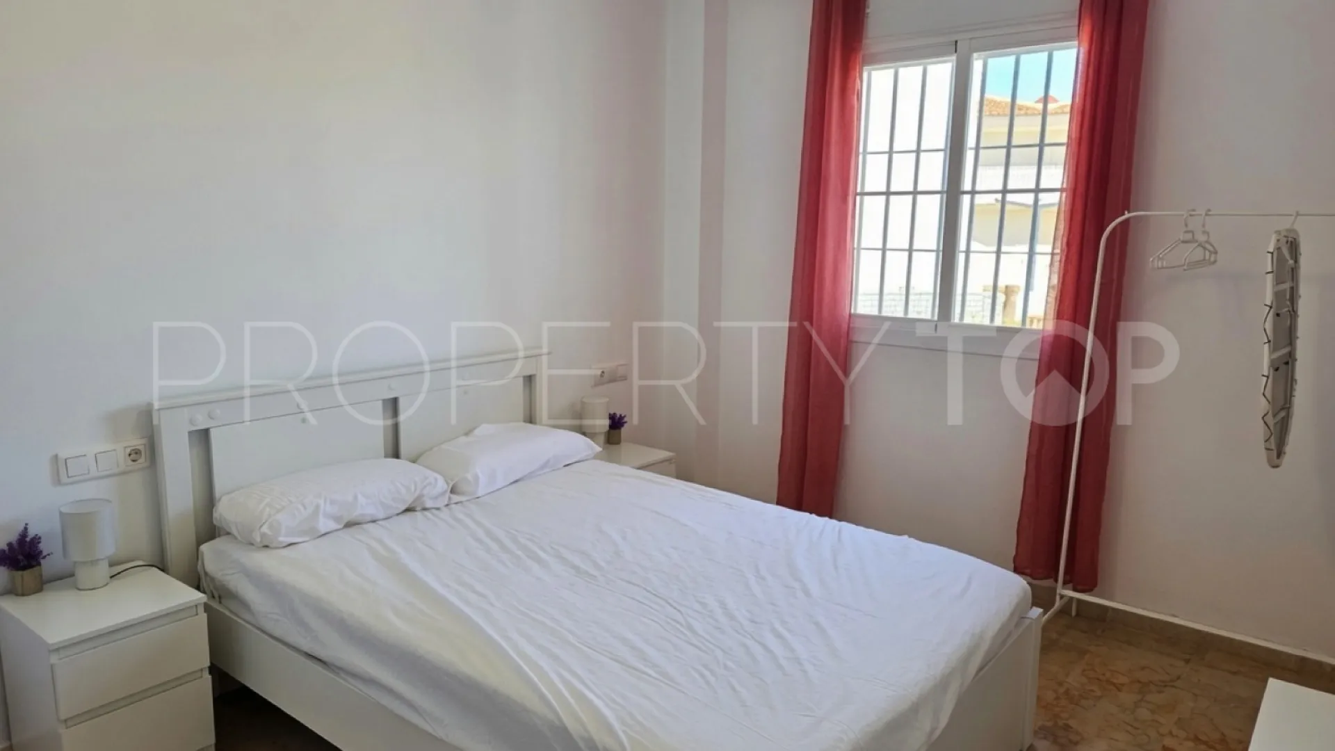 For sale Alcorrín ground floor apartment with 2 bedrooms