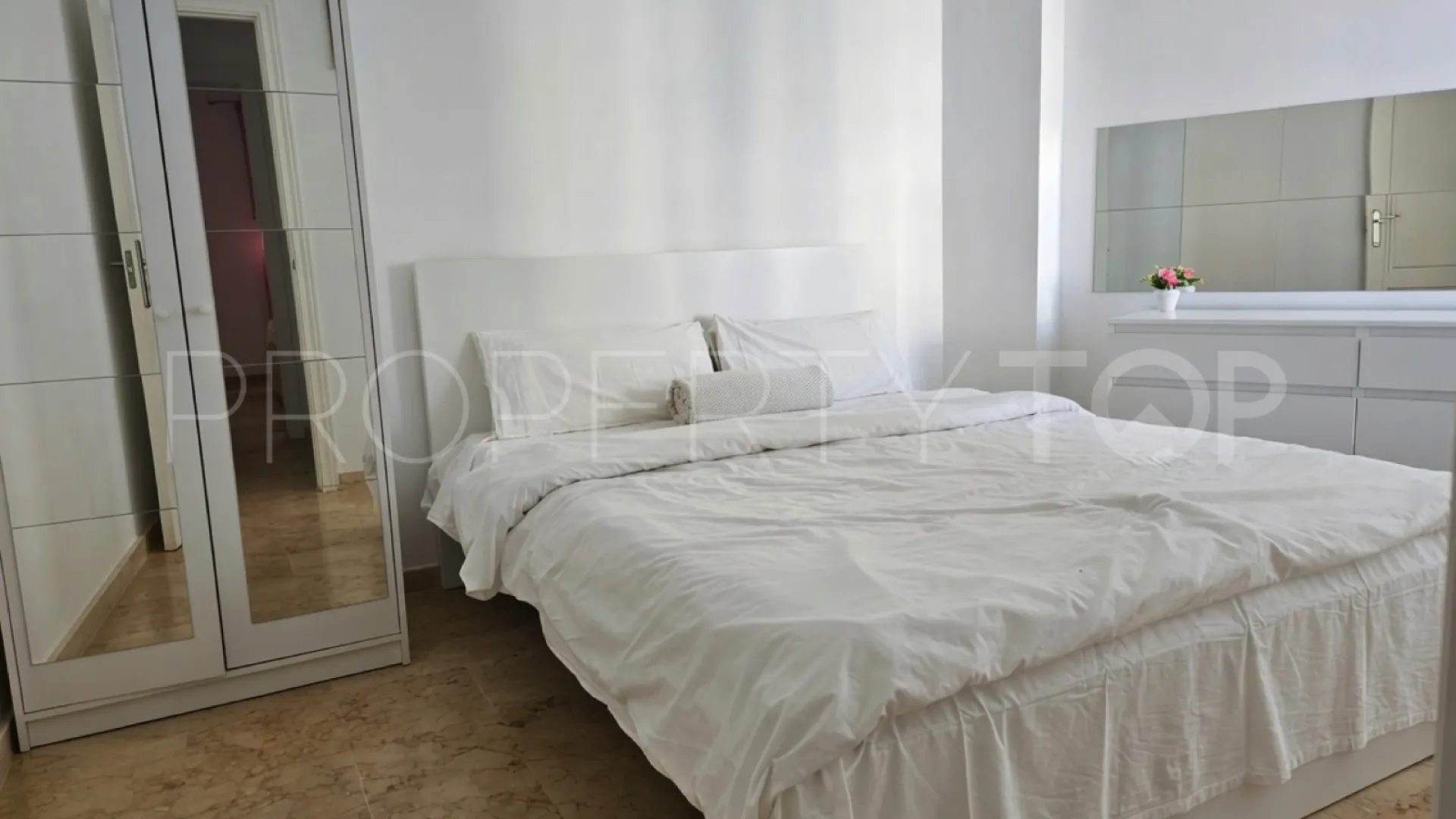 For sale Alcorrín ground floor apartment with 2 bedrooms
