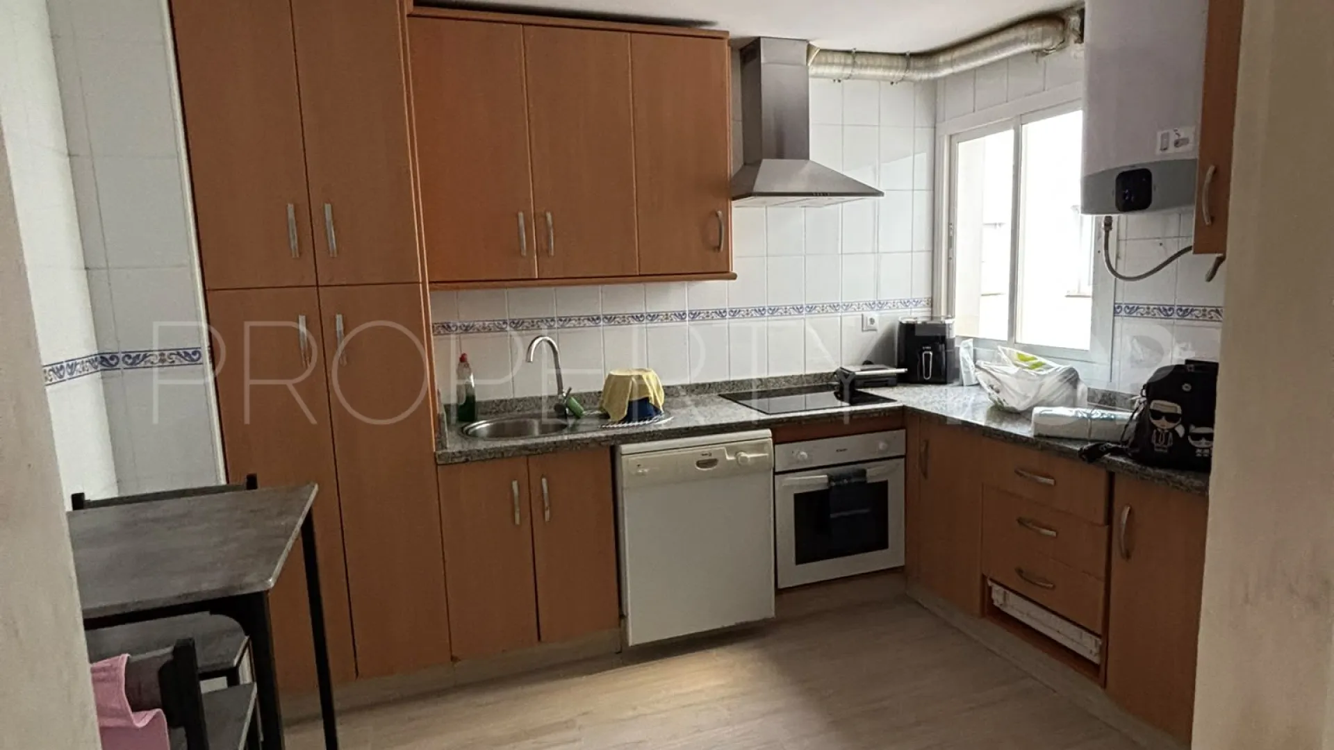 Ático con 5 dormitorios a la venta en Estepona Centro