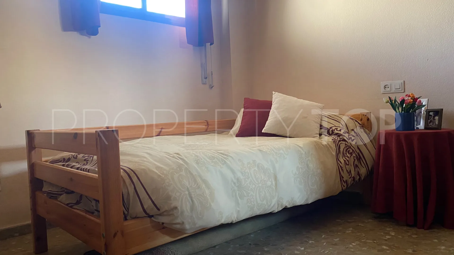 Buy apartment in Marbella Centro with 2 bedrooms