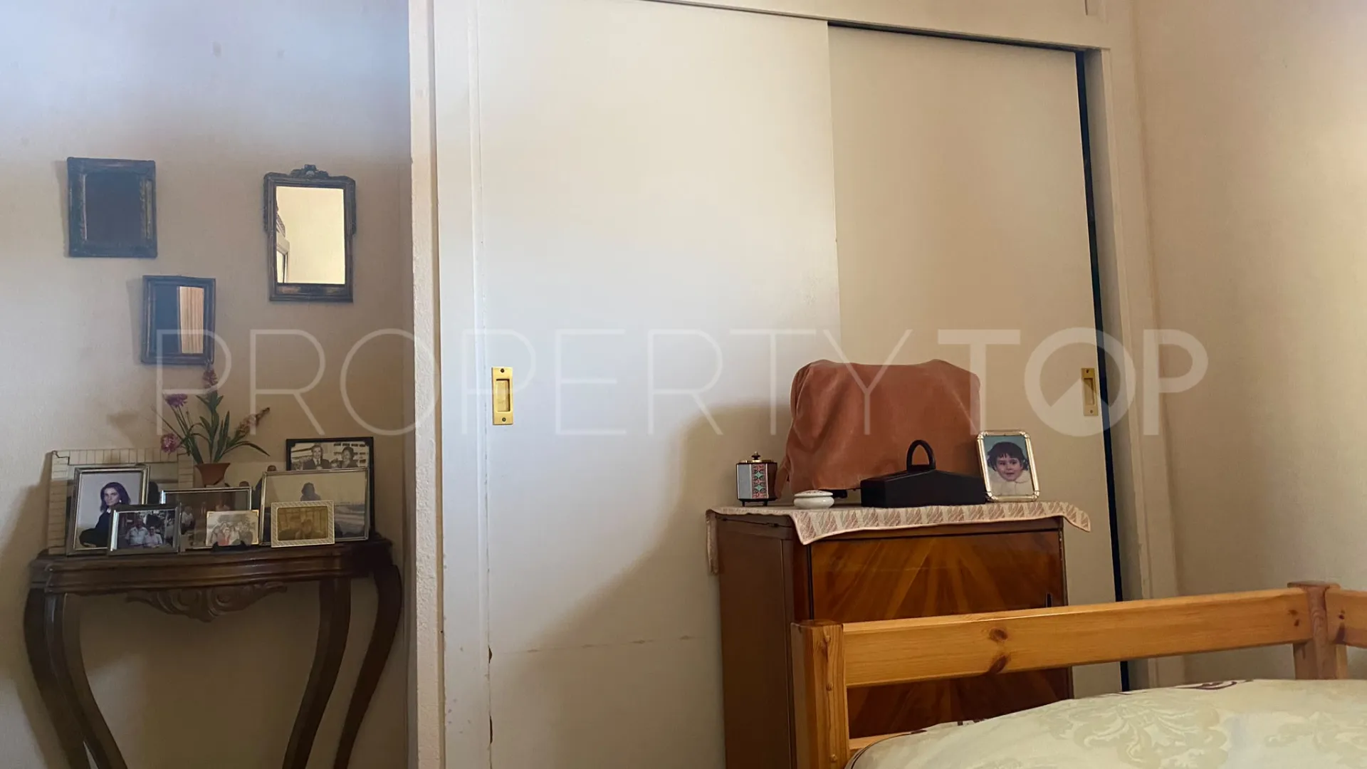 Buy apartment in Marbella Centro with 2 bedrooms
