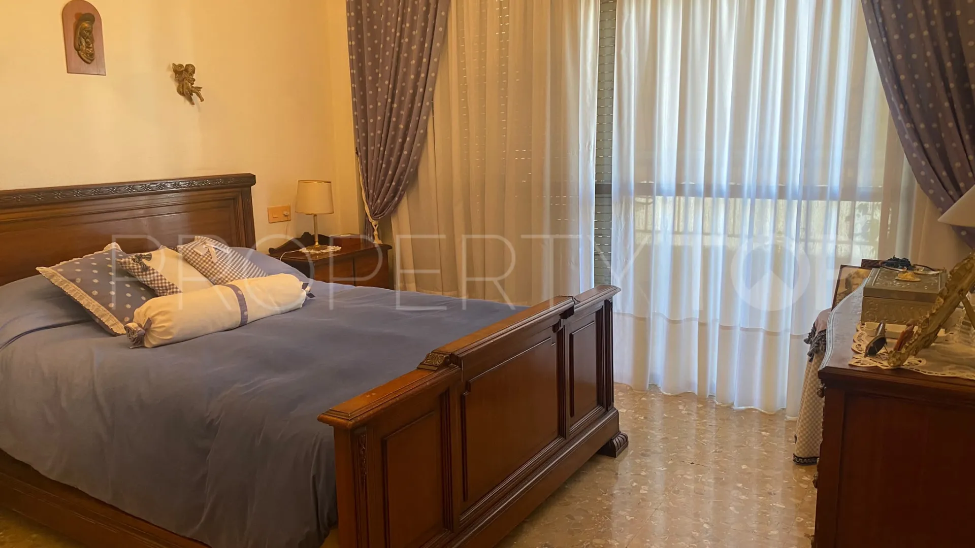 Buy apartment in Marbella Centro with 2 bedrooms