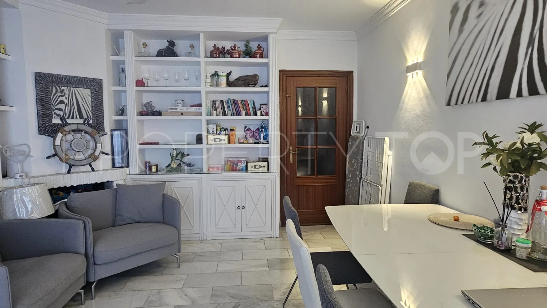 Buy apartment with 2 bedrooms in San Pedro de Alcantara