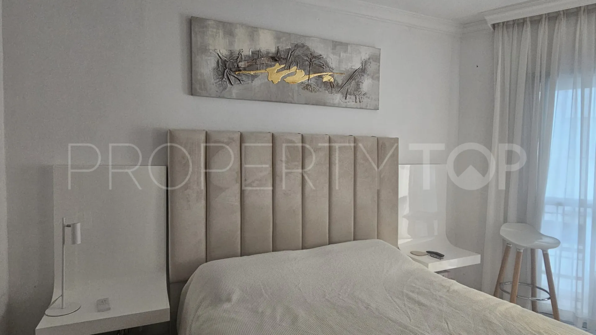 Buy apartment with 2 bedrooms in San Pedro de Alcantara