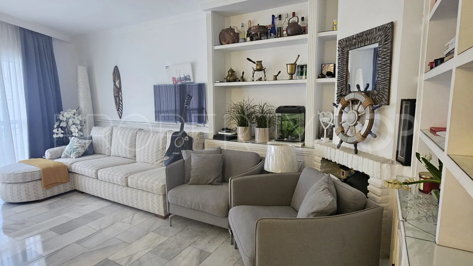 Buy apartment with 2 bedrooms in San Pedro de Alcantara