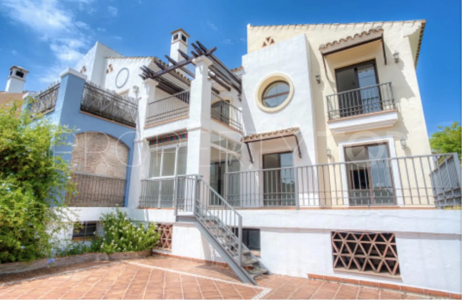 Town house for sale in Los Arqueros with 4 bedrooms