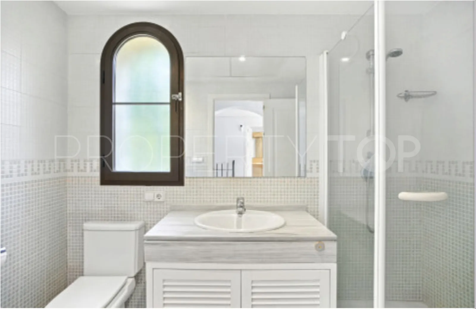 Town house for sale in Los Arqueros with 4 bedrooms