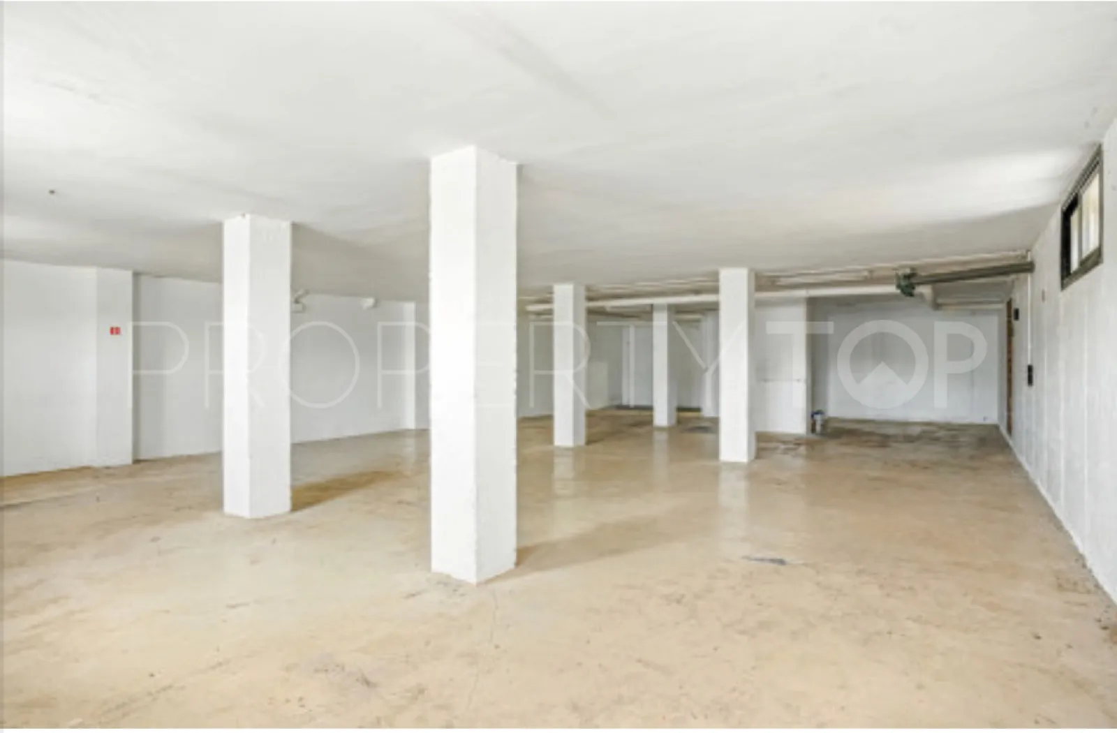 Town house for sale in Los Arqueros with 4 bedrooms