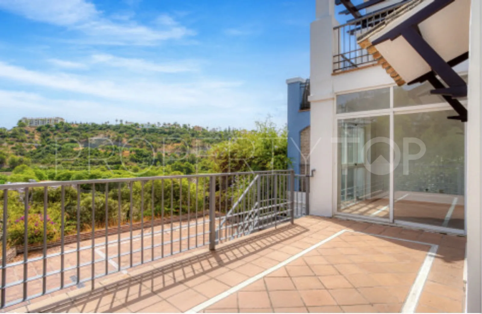 Town house for sale in Los Arqueros with 4 bedrooms
