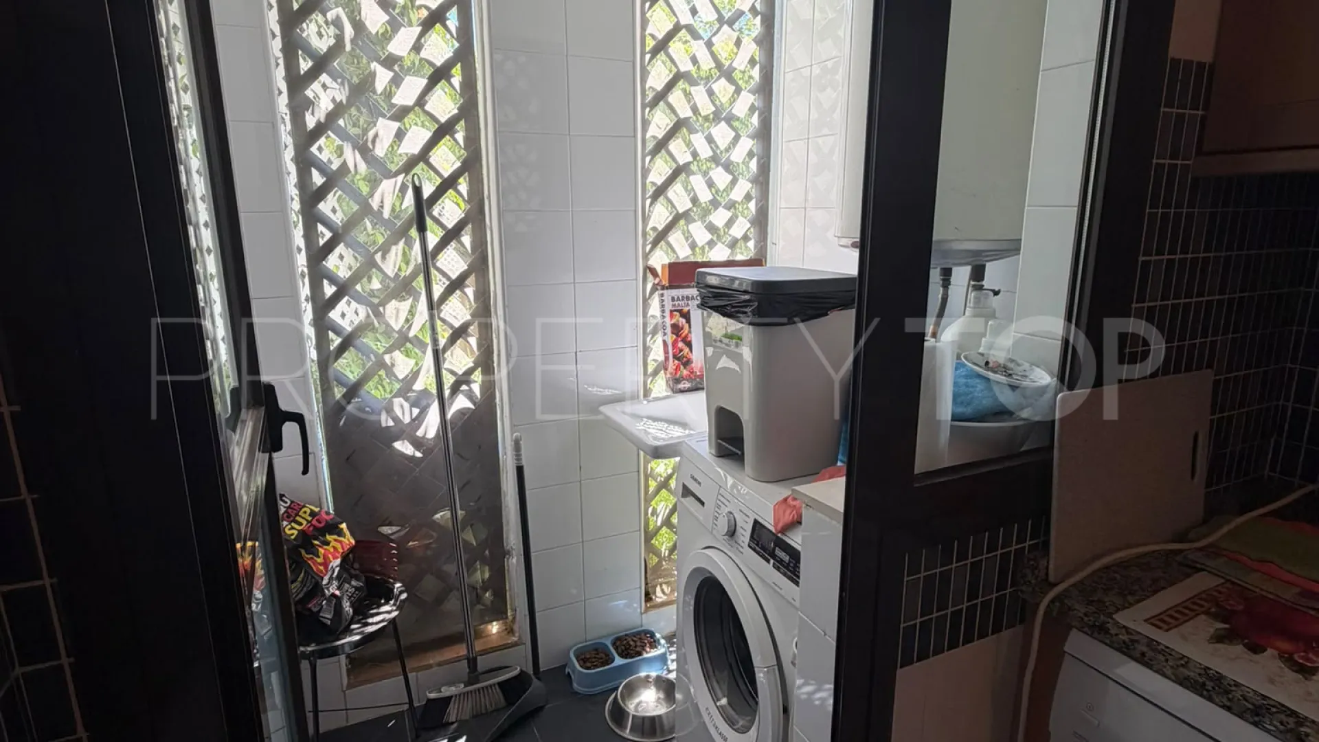 Apartamento planta baja en venta con 1 dormitorio en Selwo