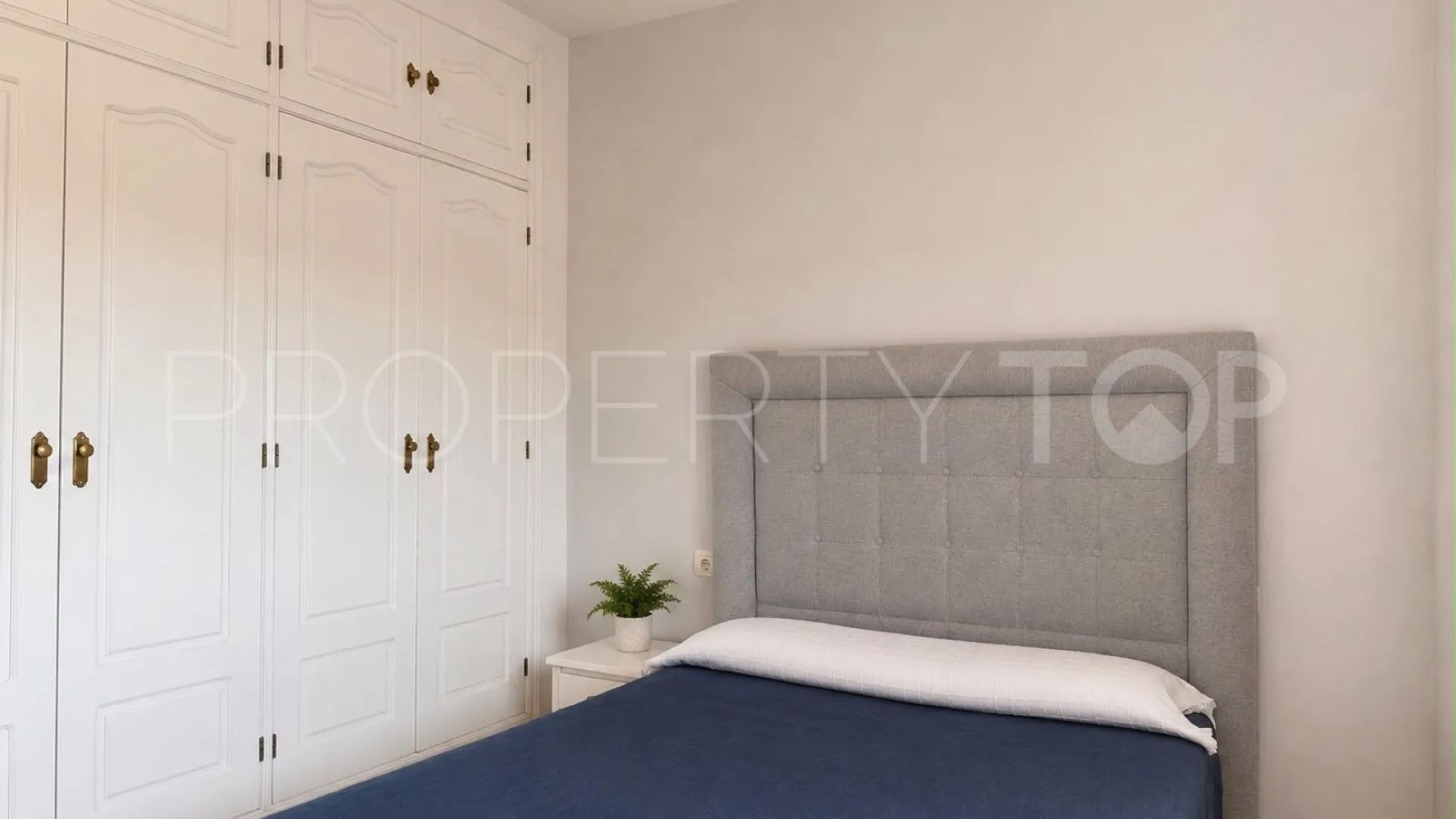 Apartamento a la venta de 1 dormitorio en Sabinillas