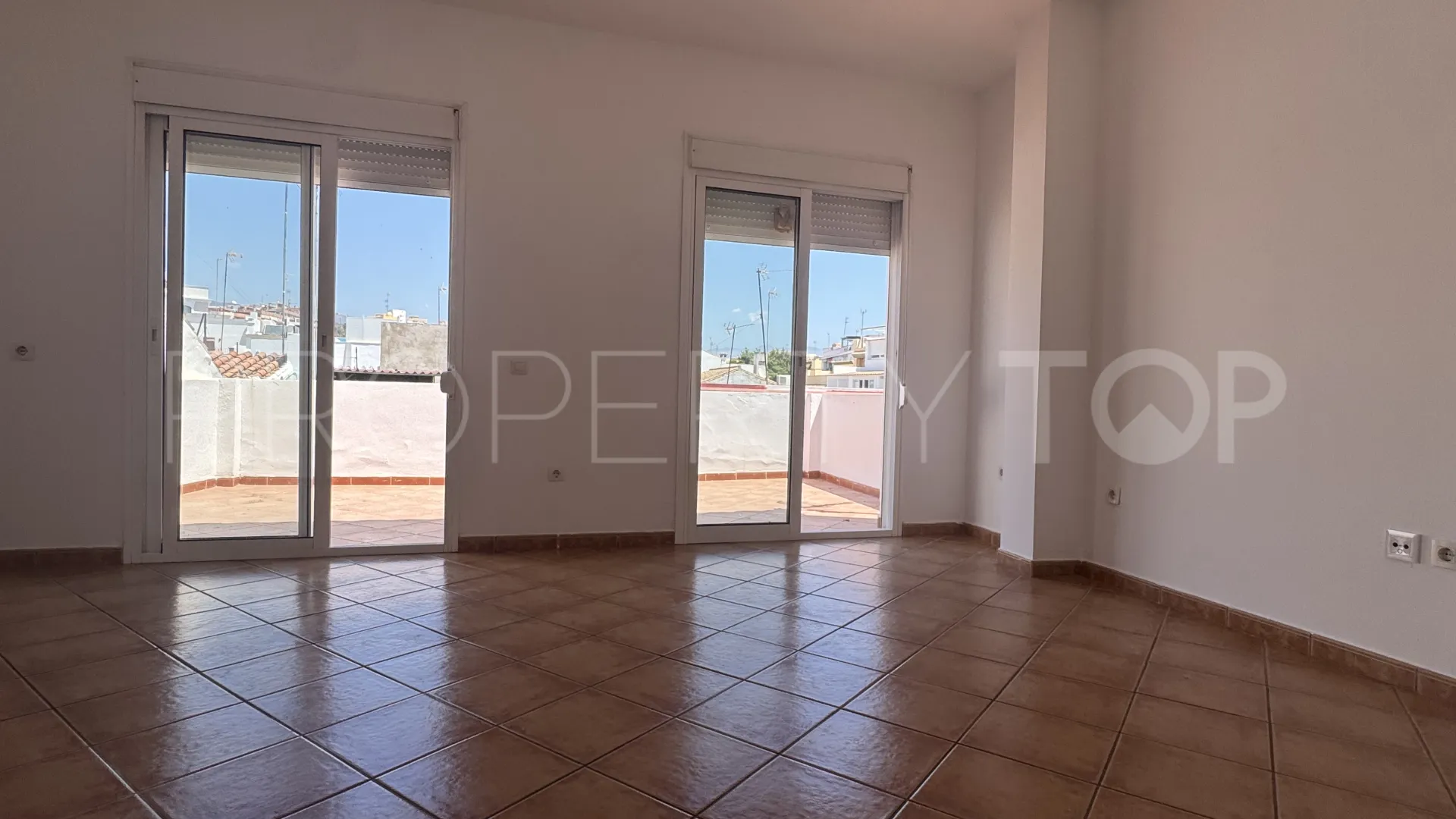 Estepona Casco Antiguo, Ático con 1 dormitorio a la venta