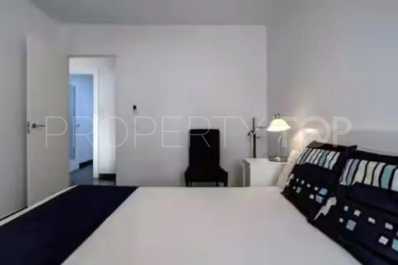 Se vende apartamento en Marbella Centro de 4 dormitorios