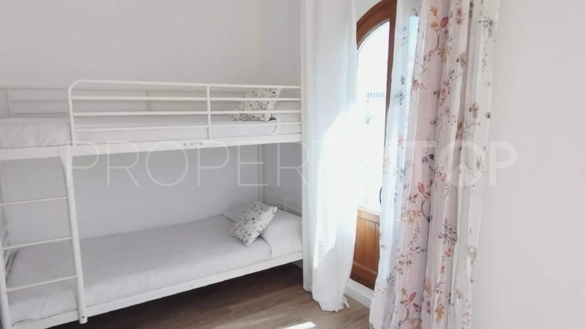 For sale Estepona Old Town 2 bedrooms semi detached house