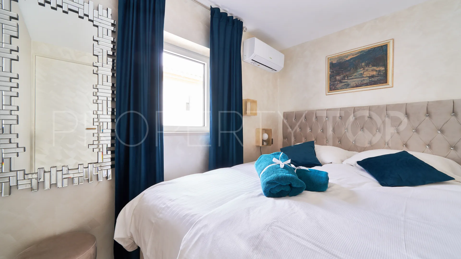 Buy apartment with 2 bedrooms in Casco antiguo