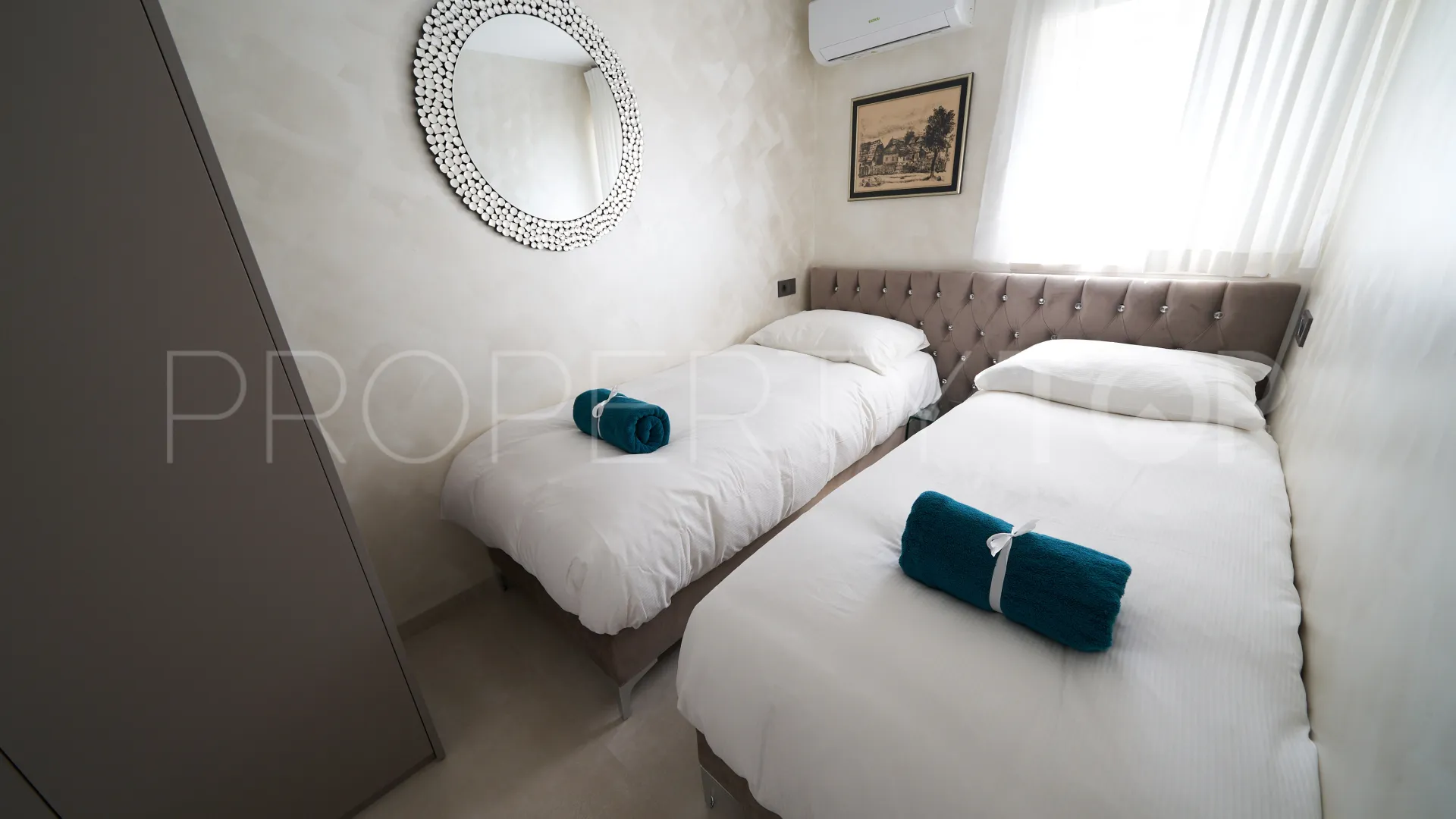 Buy apartment with 2 bedrooms in Casco antiguo
