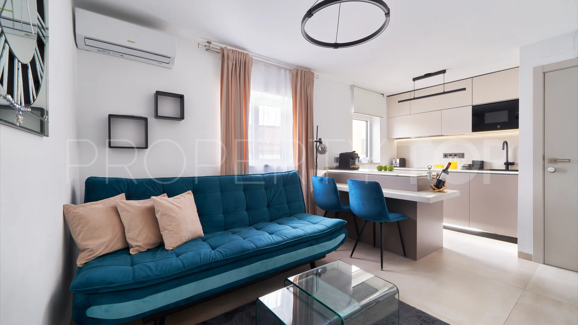 Buy apartment with 2 bedrooms in Casco antiguo
