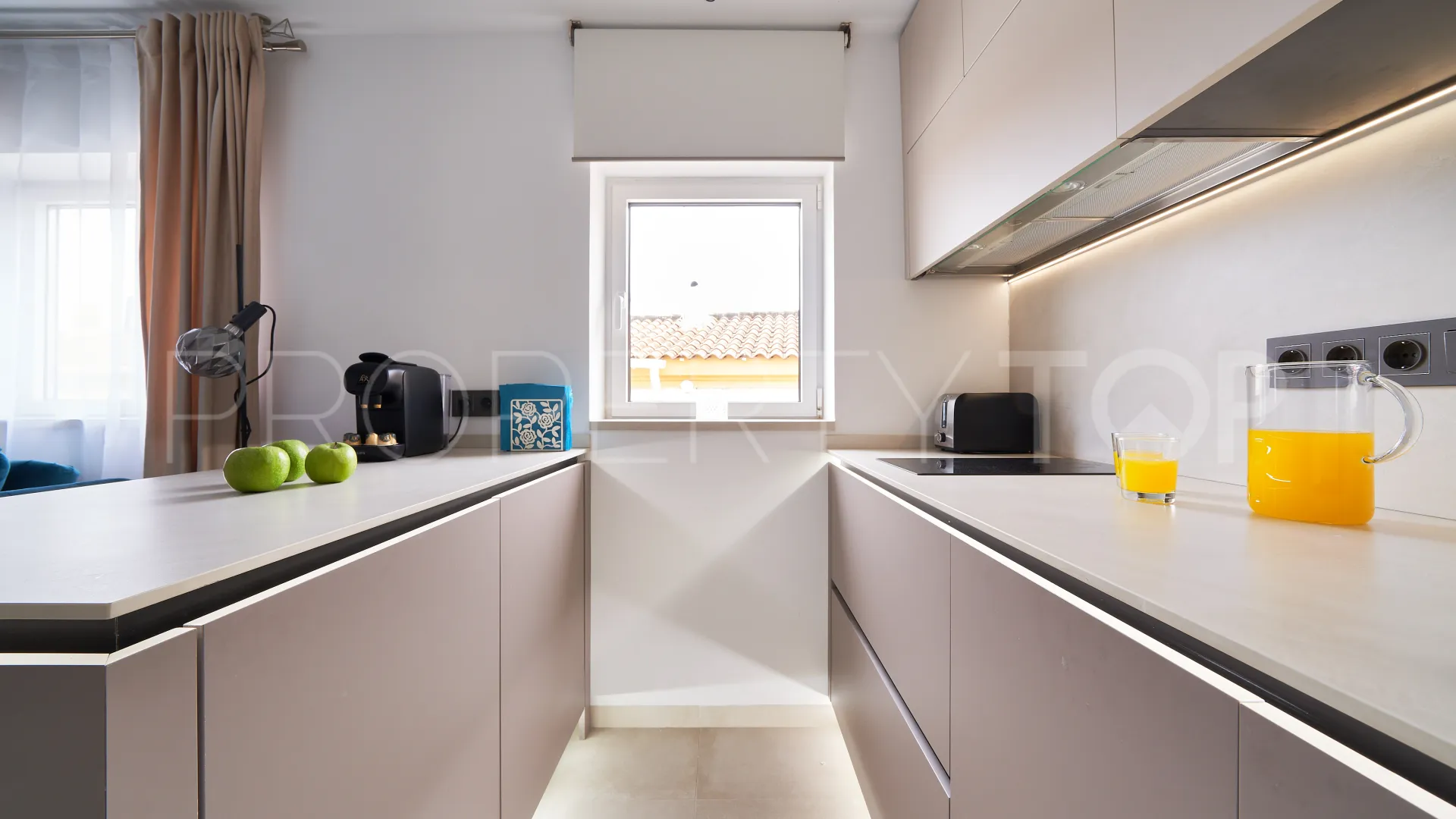 Buy apartment with 2 bedrooms in Casco antiguo