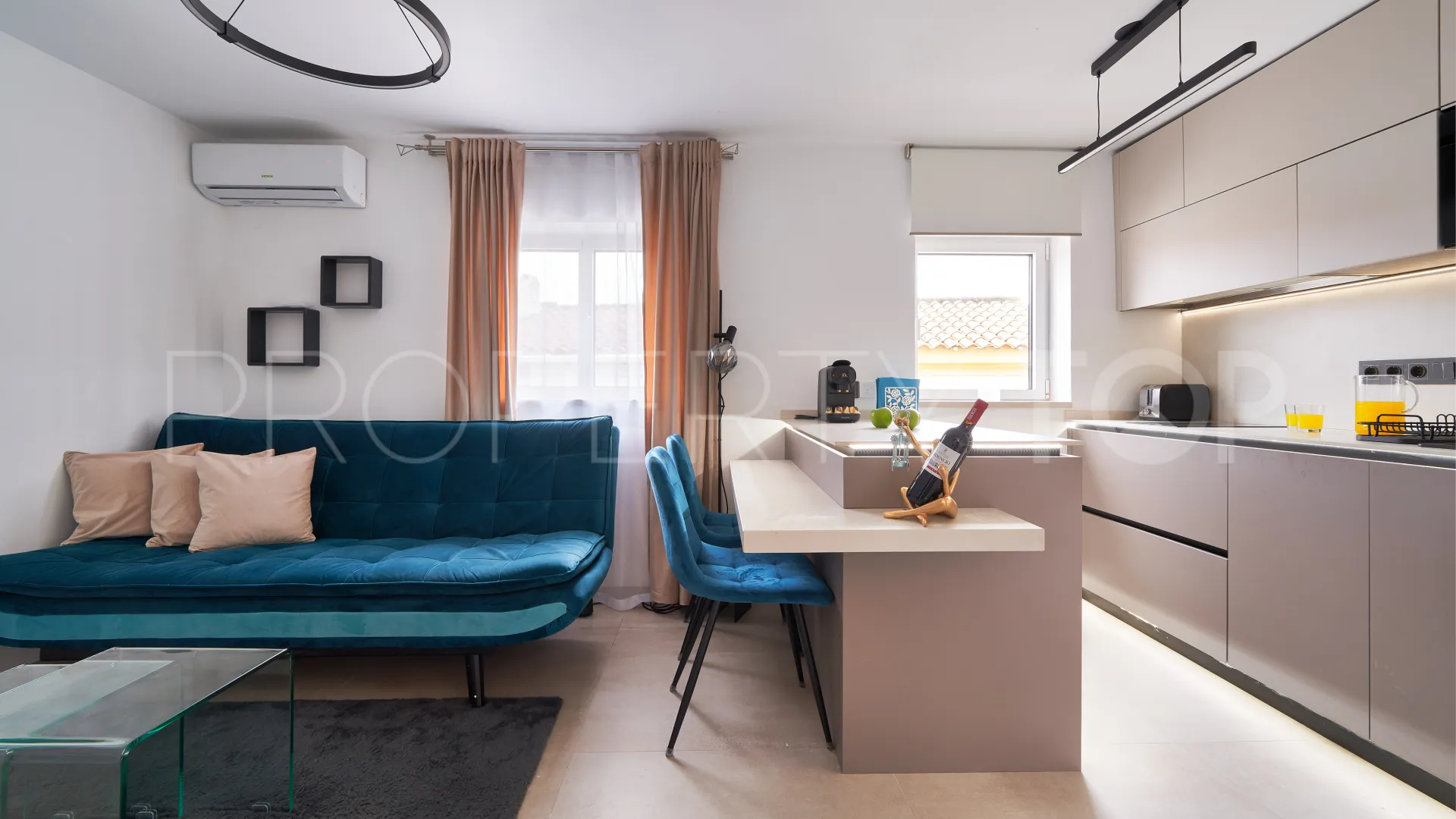 Buy apartment with 2 bedrooms in Casco antiguo