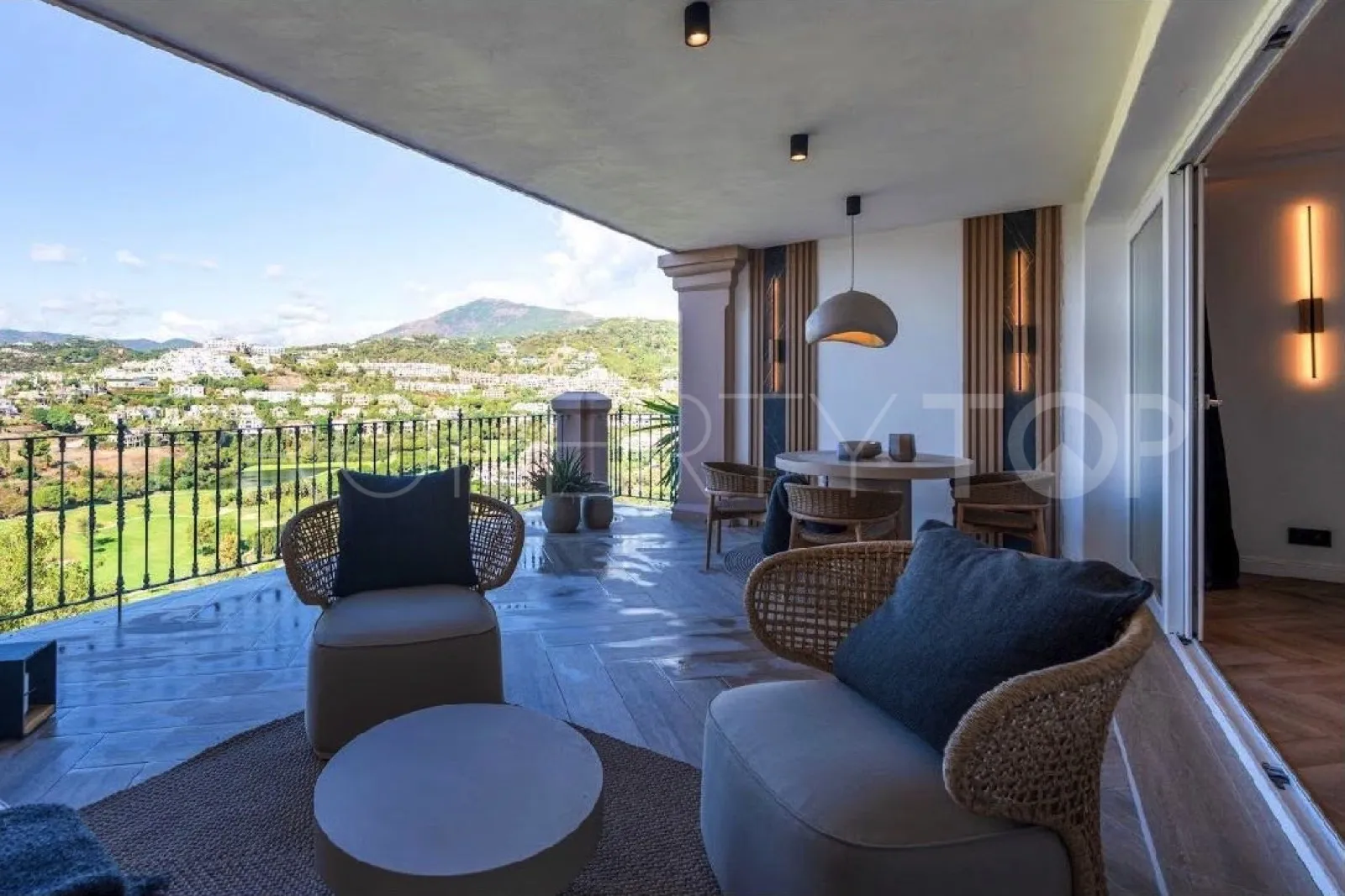 Town house for sale in La Quinta