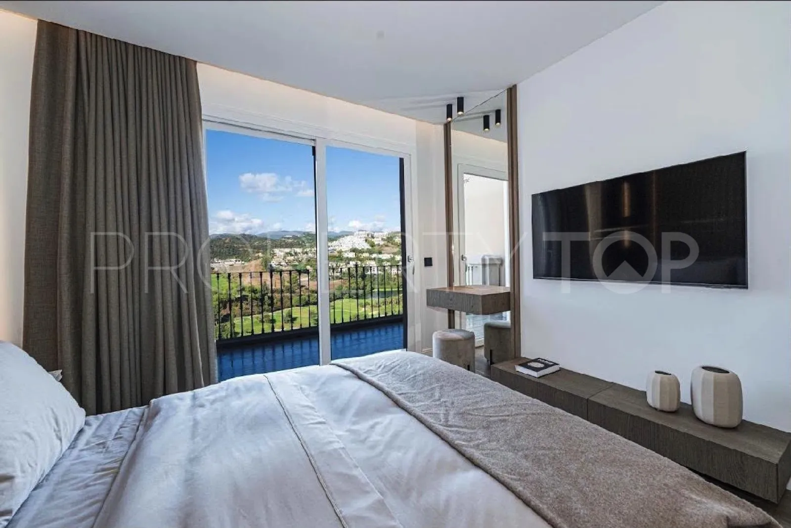 Town house for sale in La Quinta