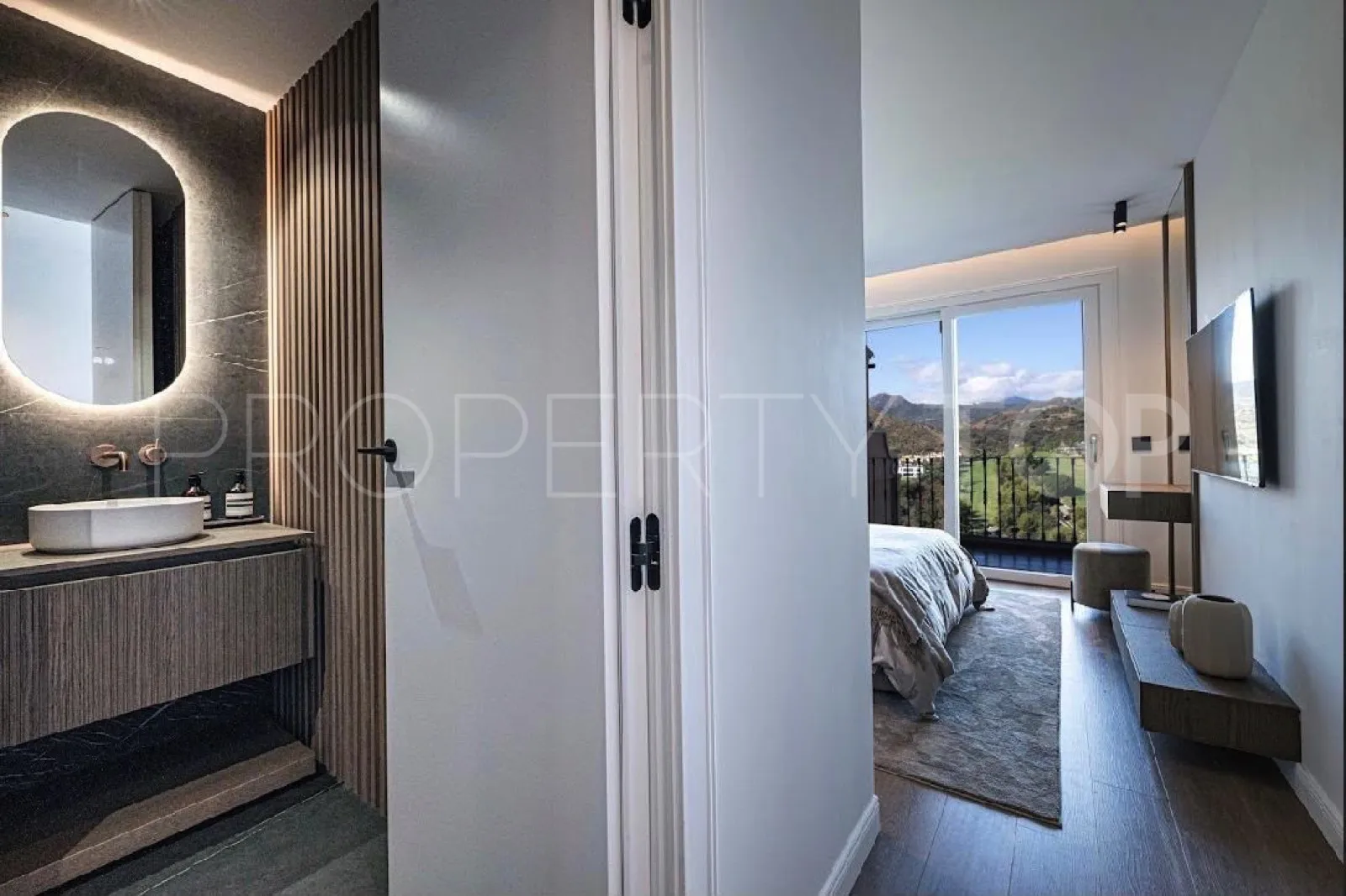 Town house for sale in La Quinta