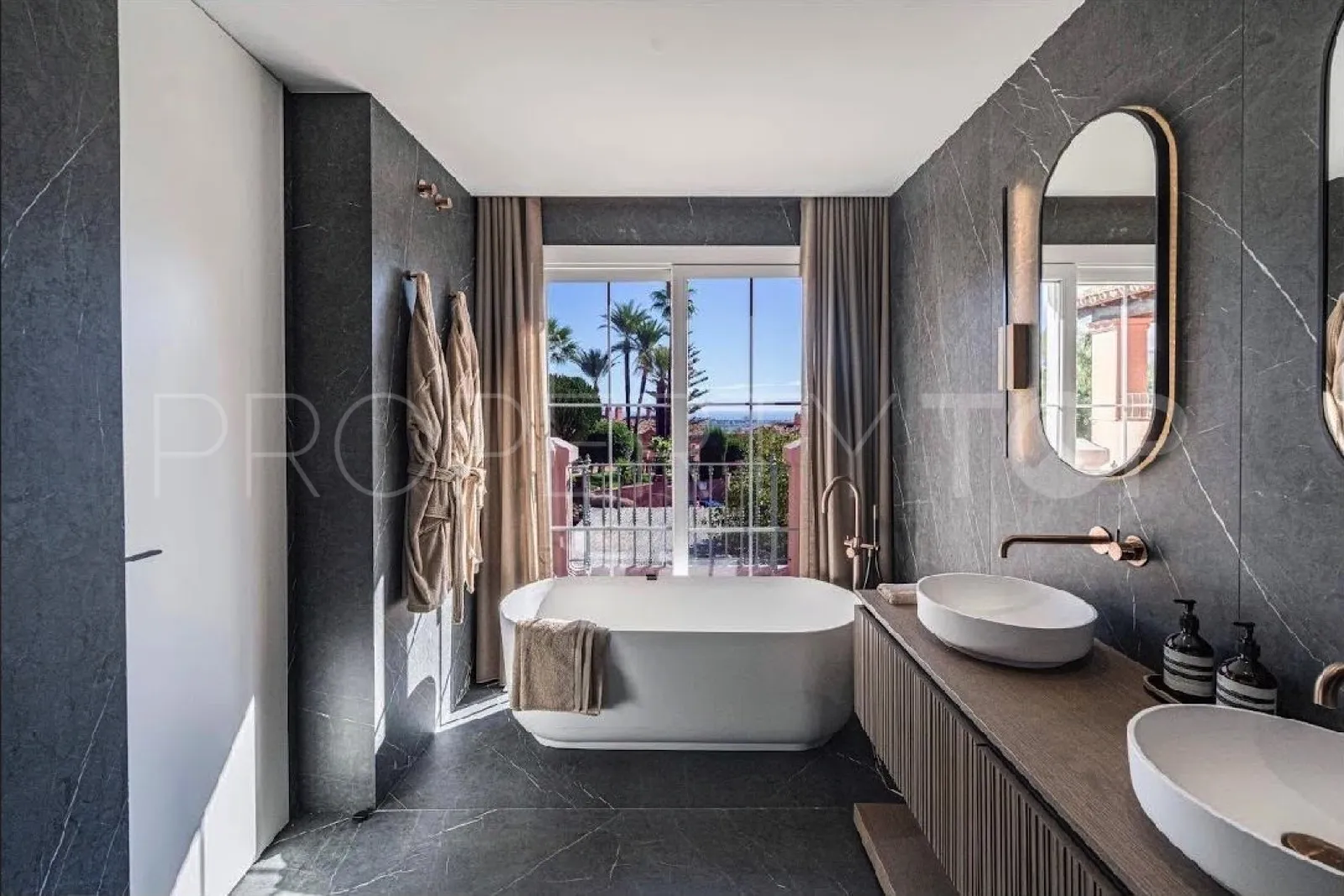 Town house for sale in La Quinta