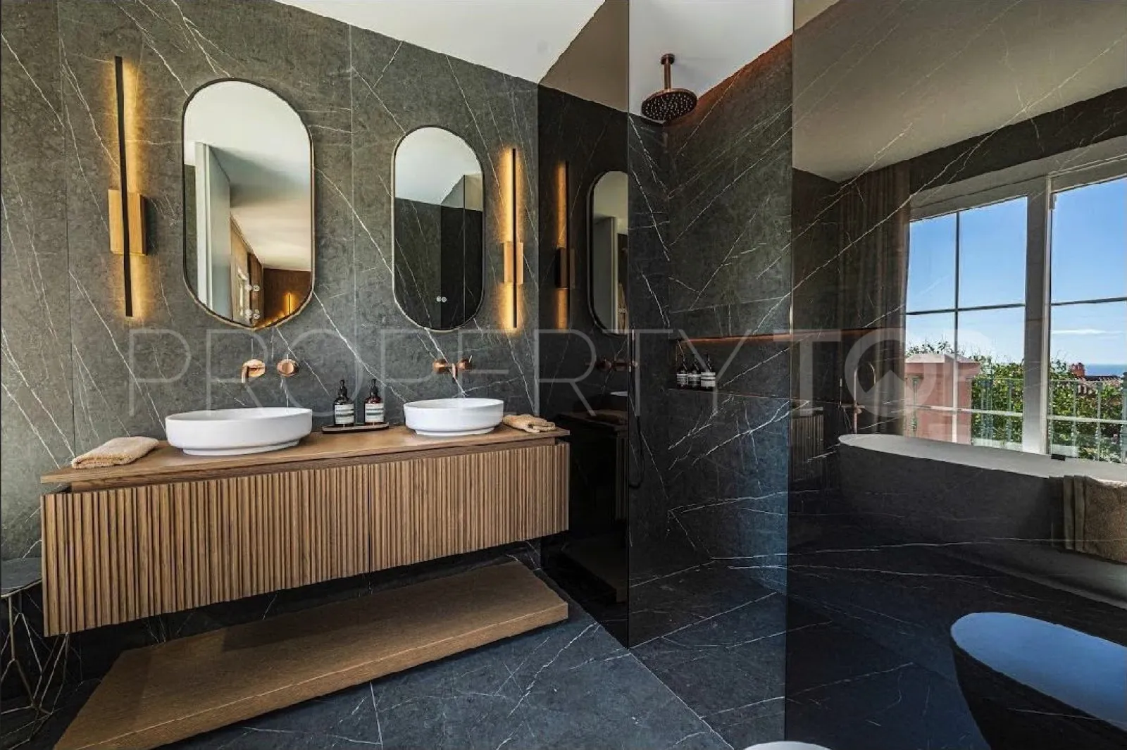 Town house for sale in La Quinta