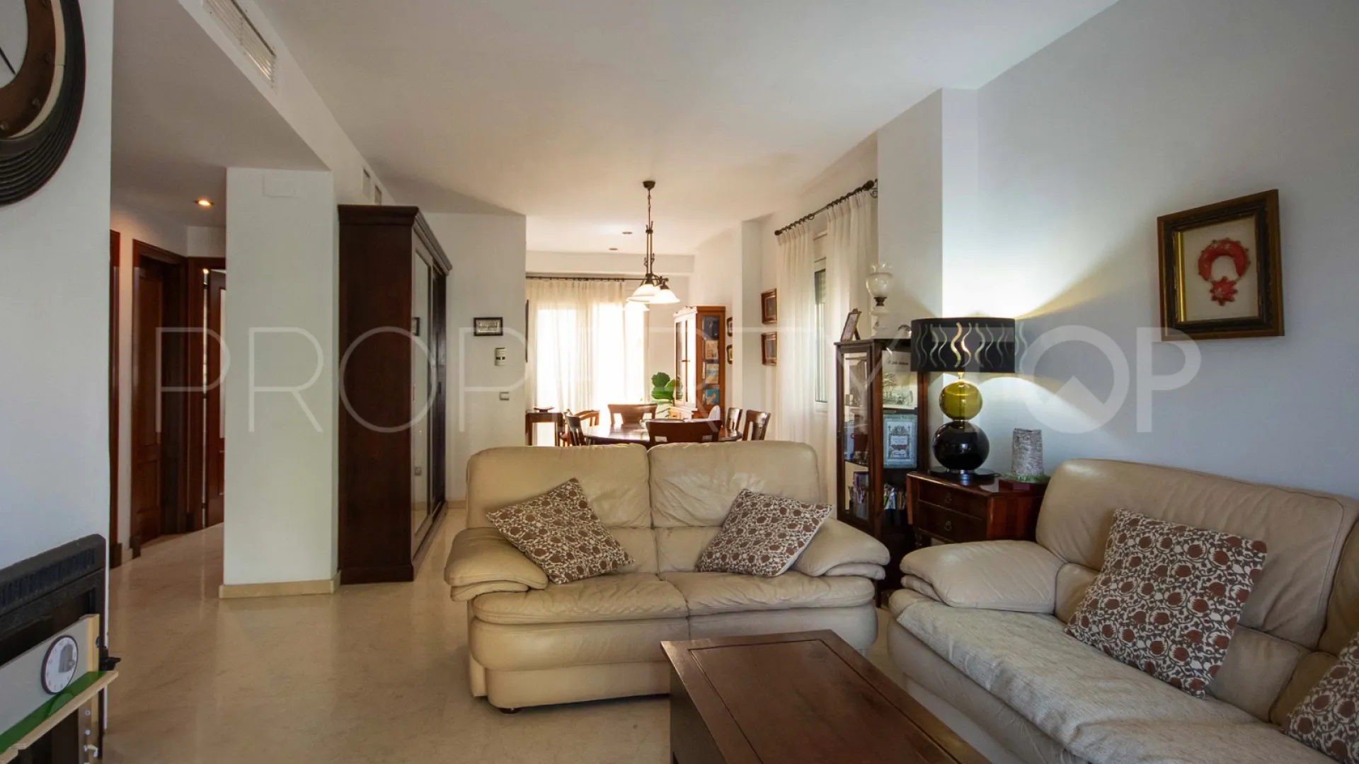 Adosado en venta en Estepona Centro con 4 dormitorios