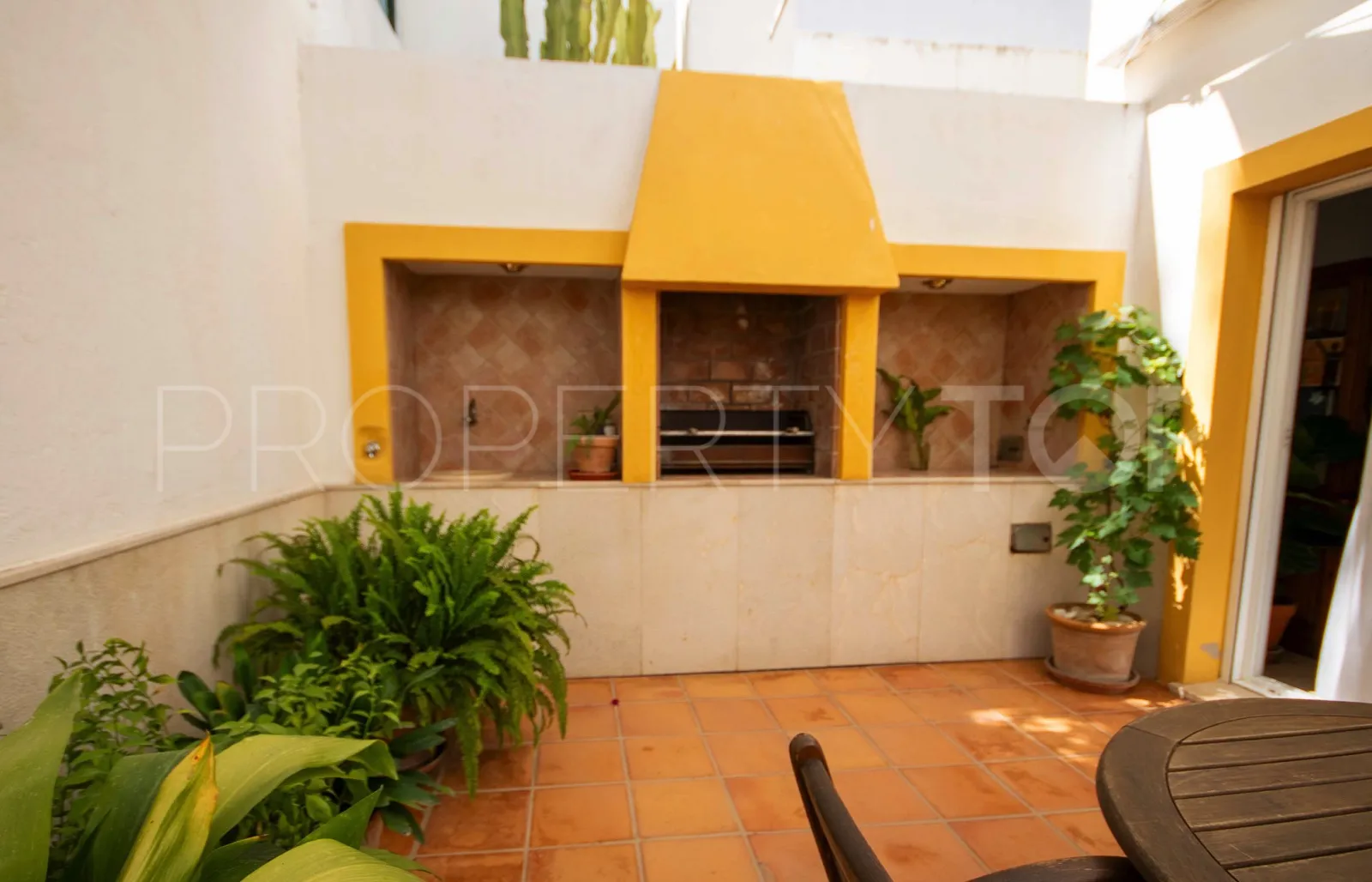 Adosado en venta en Estepona Centro con 4 dormitorios