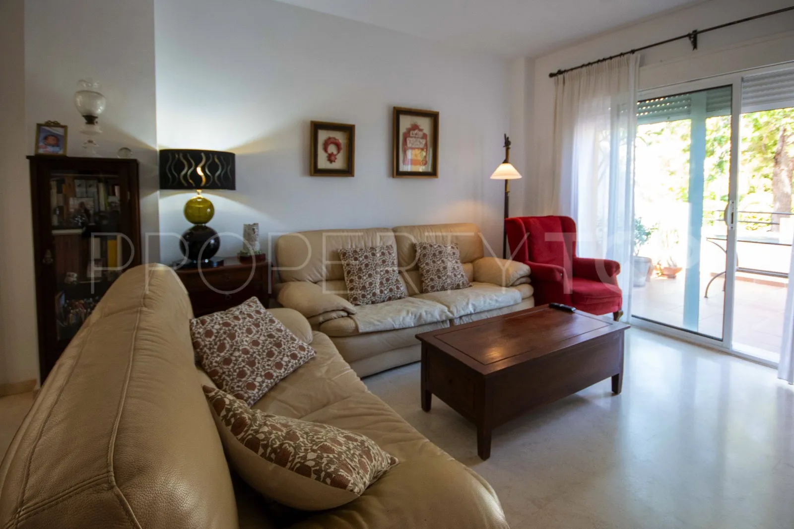 Adosado en venta en Estepona Centro con 4 dormitorios