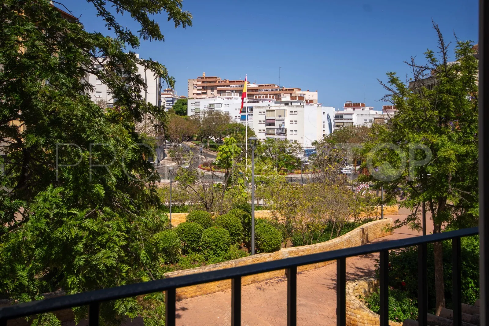 Adosado en venta en Estepona Centro con 4 dormitorios