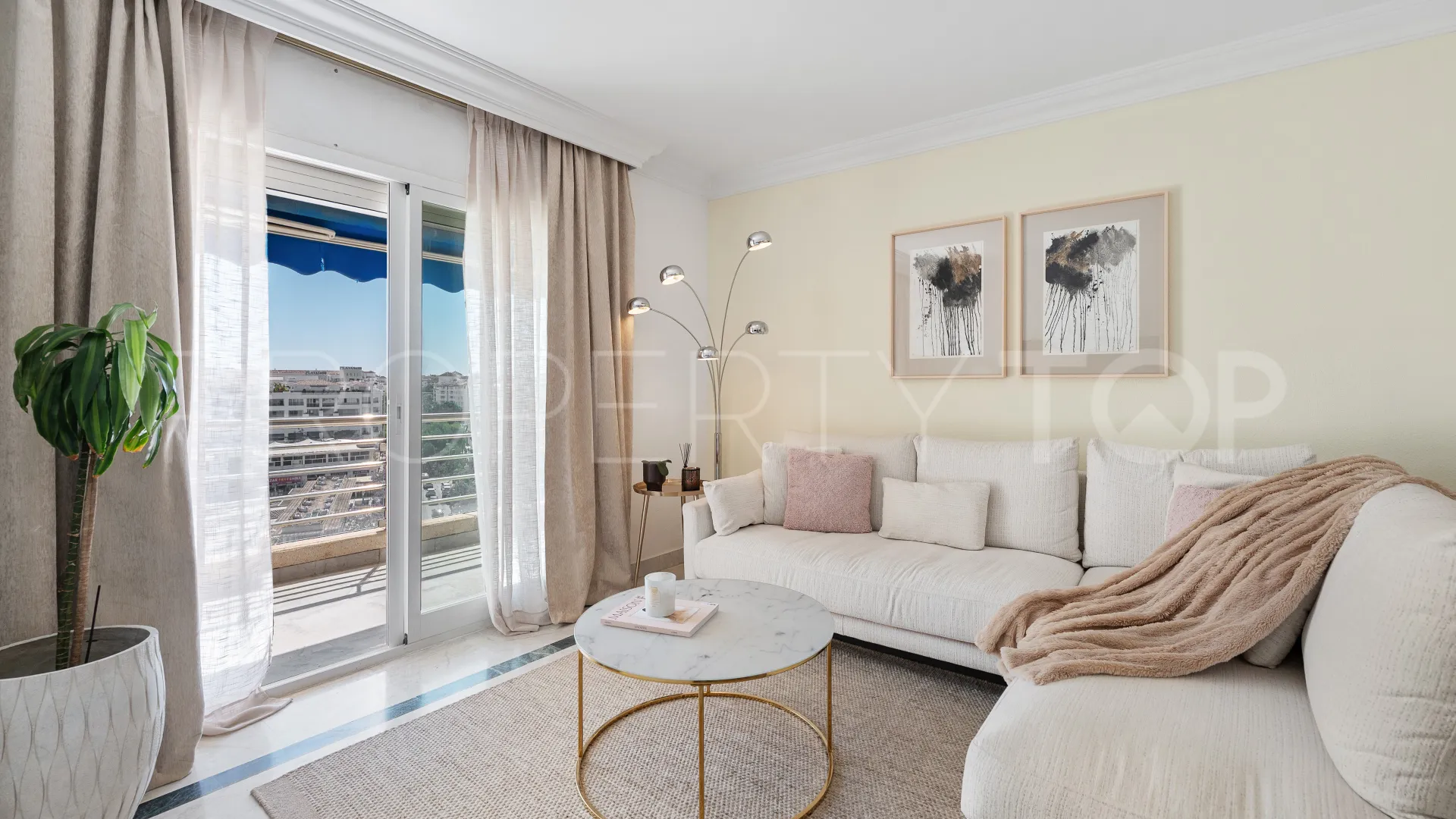 Marina Banus, apartamento en venta