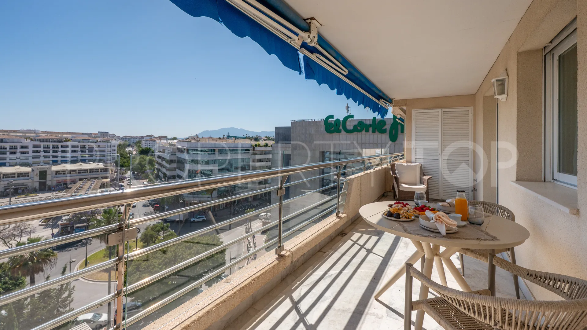 Marina Banus, apartamento en venta