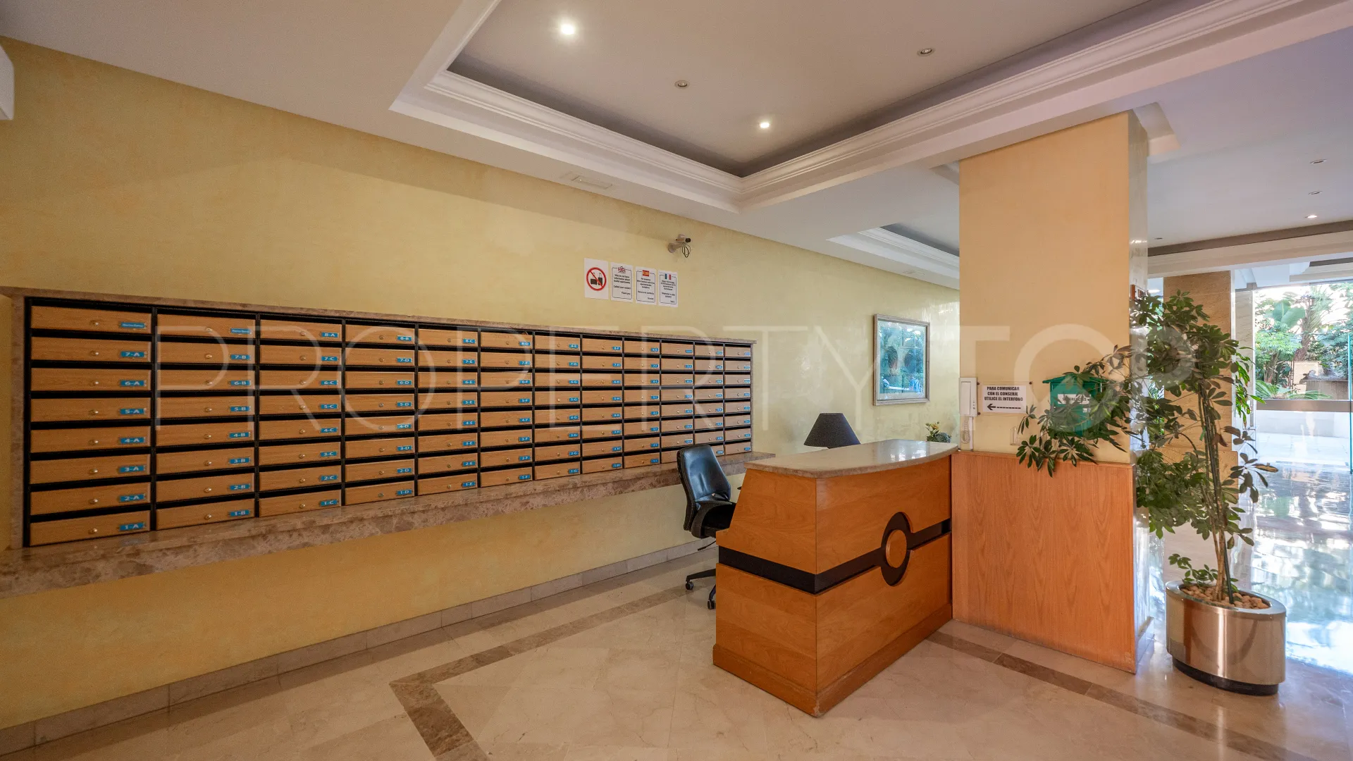 Marina Banus, apartamento en venta