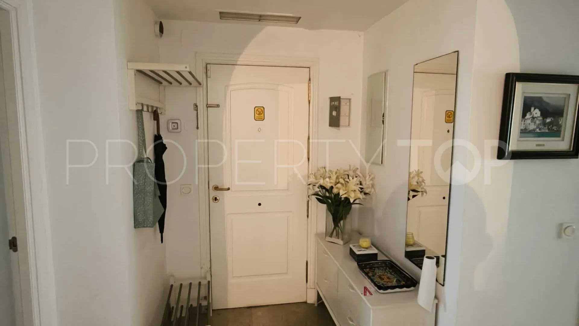 Se vende apartamento en Duquesa Village con 2 dormitorios