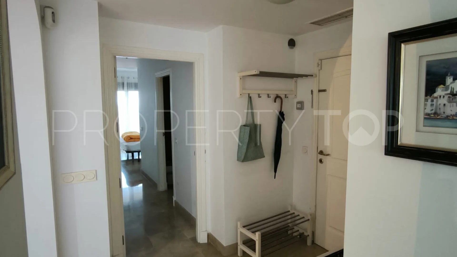 Se vende apartamento en Duquesa Village con 2 dormitorios