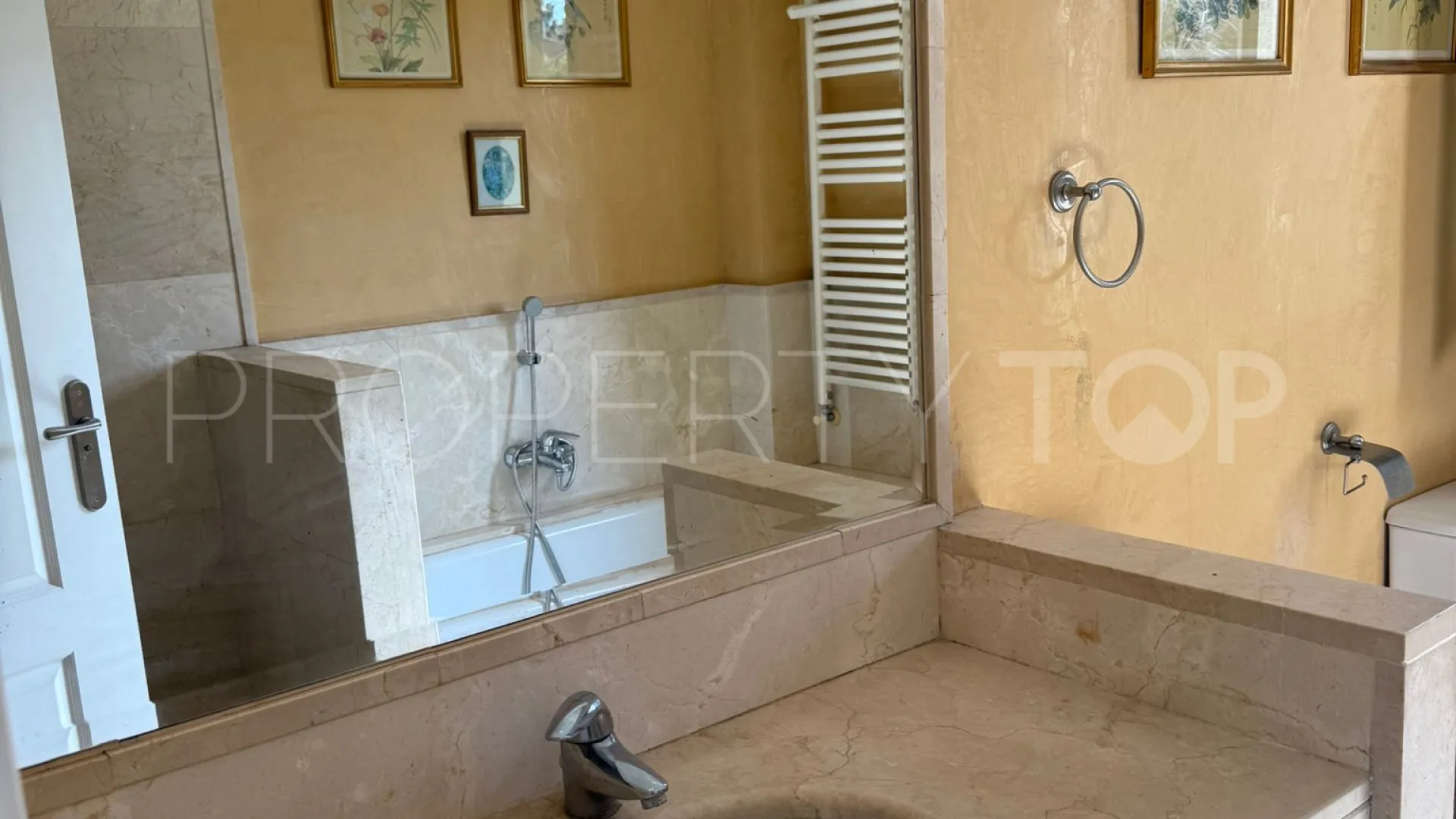 4 bedrooms semi detached house in Sotogrande Costa for sale